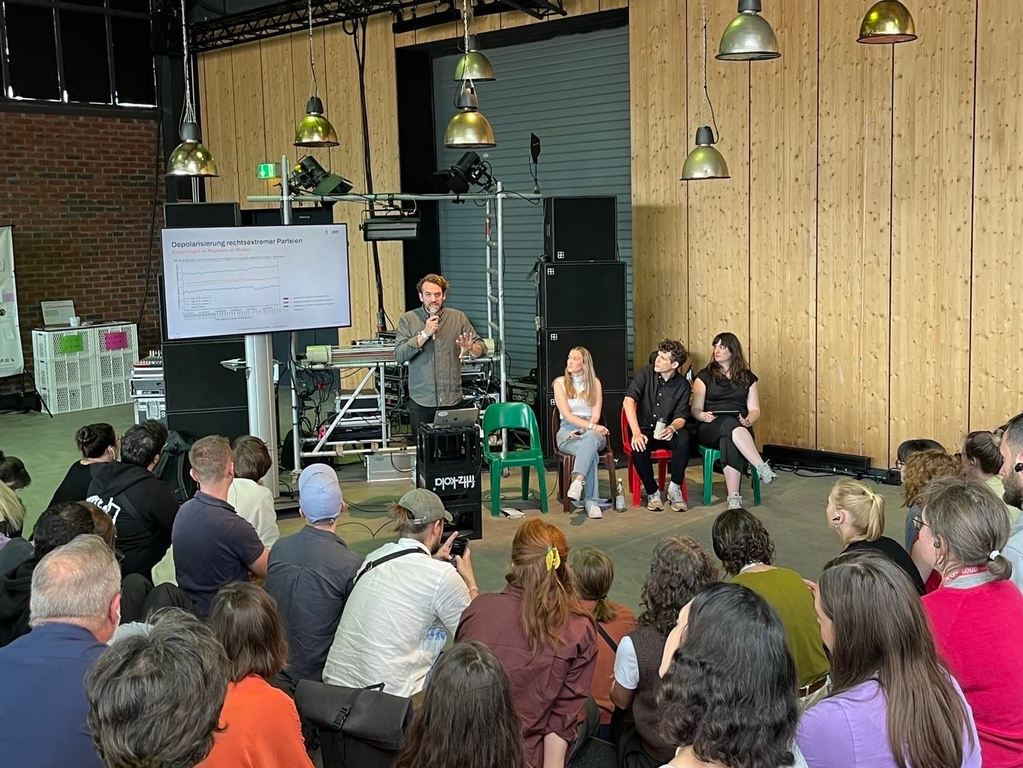 SOSEC at re:publica 2024: Measuring social division - and finding the causes 